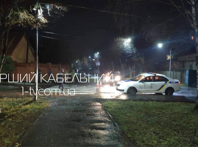 У Мукачеві водій збив 18-річну дівчину, а потім, втікаючи, збив ще й чоловіка, – ЗМІ