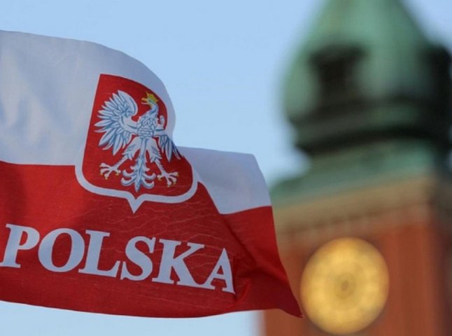Польща посилила обмеження на в’їзд з України