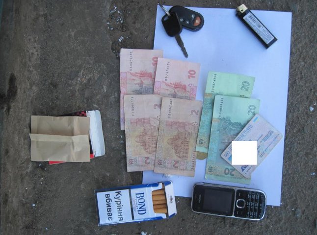 Мукачівські правоохоронці викрили у місті наркоторговця
