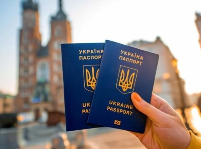 Україна підписала угоду про безвіз із двома країнами