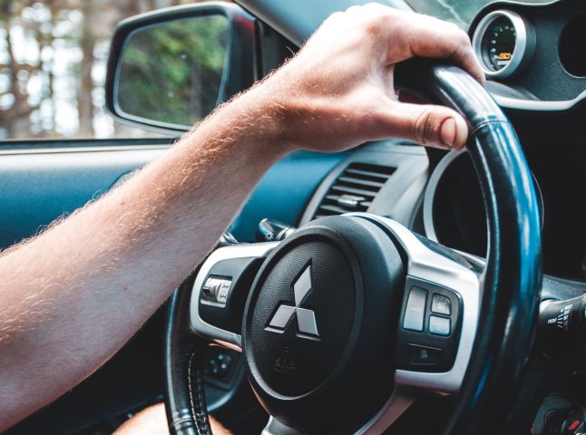 Не всі знають, що він означає: водіїв попереджають про новий дорожній знак Не всі знають, що він означає: водіїв попереджають про новий дорожній знак