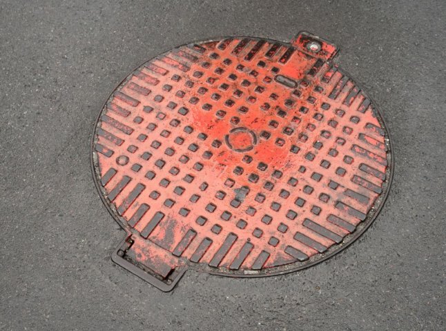 Ужгородські комунальники викрили несанкціонованих користувачів послуг