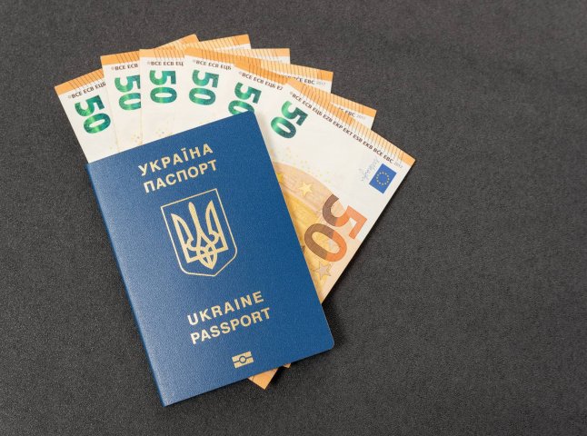 Сусідня країна готується змінити допомогу для біженців з України Сусідня країна готується змінити допомогу для біженців з України