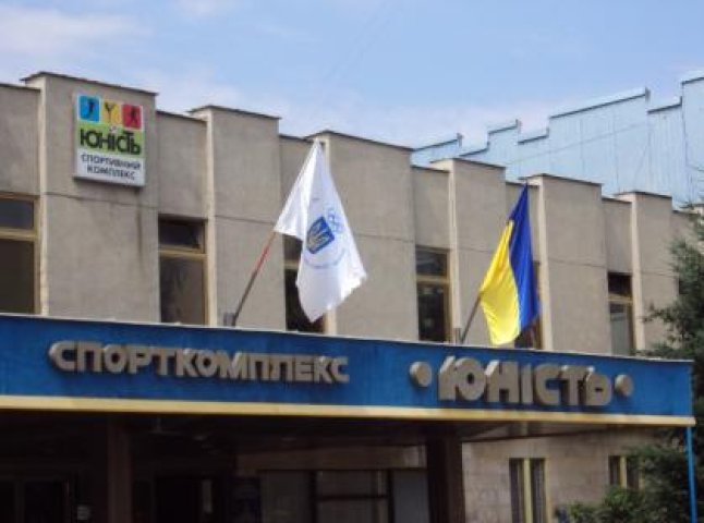 Ужгородський спорткомплекс «Юність» потребує ремонту