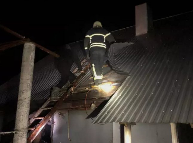 Рятувальники ліквідували пожежу в житловому будинку