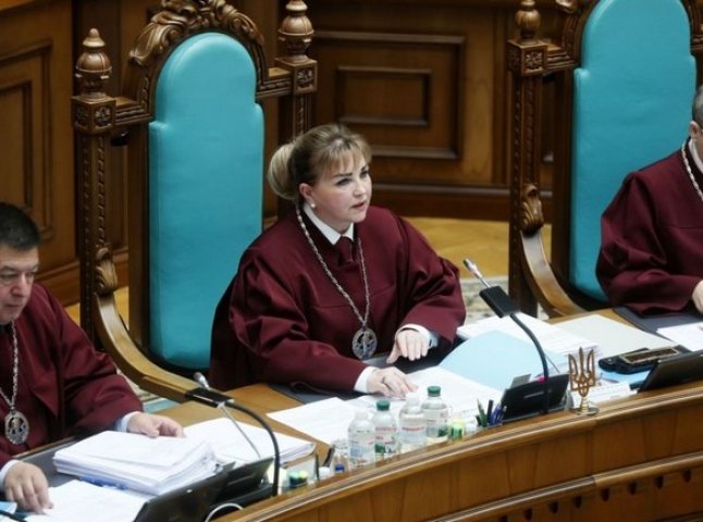 КСУ визнав конституційним указ Зеленського про розпуск парламенту