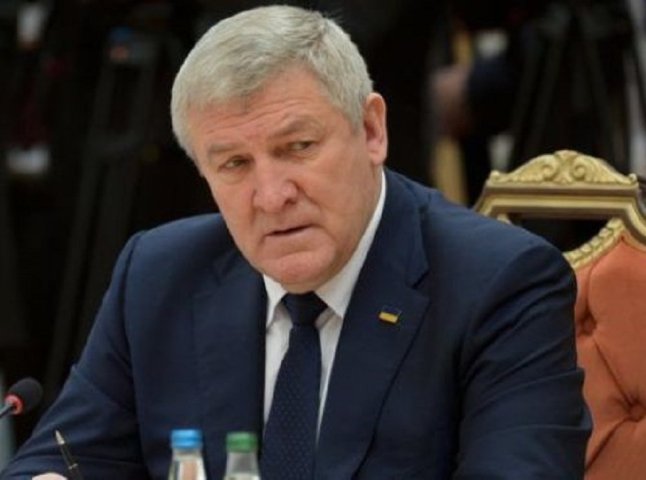 ДБР повідомило про підозру в державній зраді колишньому міністру оборони України