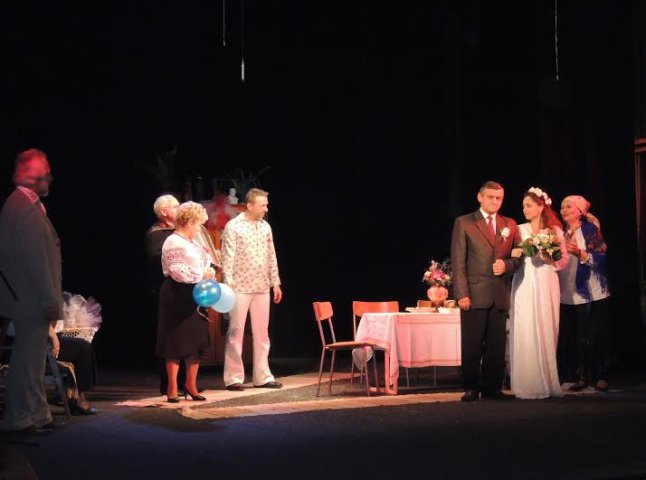 В Ужгородському ляльковому театрі показали "Лева у пастці" (ФОТО)