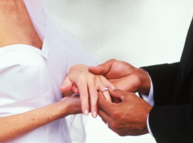 Через забобони "високосного" року, минулоріч у Мукачеві заміж вийшли всі, хто зміг