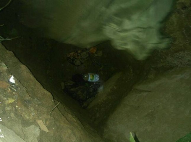 В Ужгороді жінка впала в яму