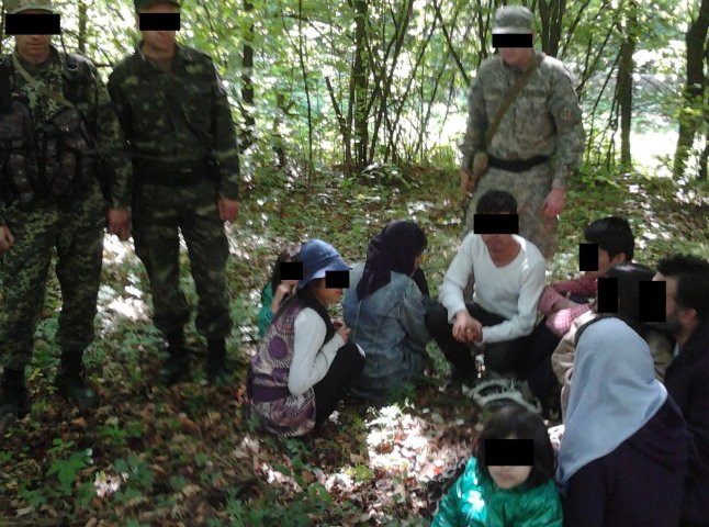 На словацькому кордоні прикордонники затримали родину нелегалів з Афганістану