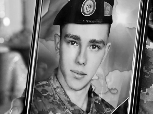 У Мукачеві поховали 22-річного Героя, який поліг на війні