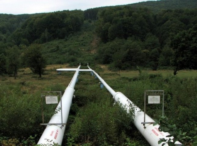 Між селами Сусково та Голубине виявили врізку у нафтопровід "Дружба"