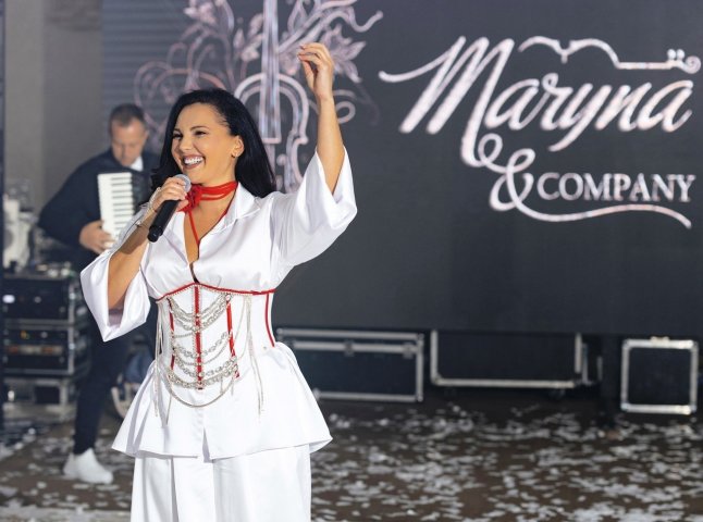 Виступатимуть «Марина і компанія», «Rock-H» та інші гурти: у Мукачеві відбудеться концерт Виступатимуть «Марина і компанія», «Rock-H» та інші гурти: у Мукачеві відбудеться концерт