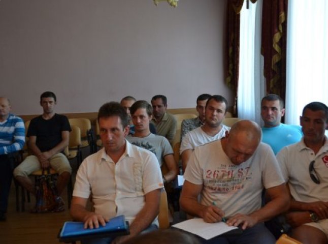 Демобілізовані бійці АТО з Тячівщини поспілкувались з керівником району