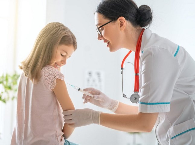 У Закарпатській області вже вакциновано понад 2 тисячі дітей