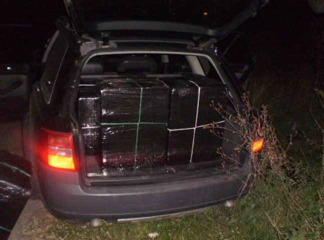 Мукачівські прикордонники затримали авто з сигаретами на суму 45 тис. грн.