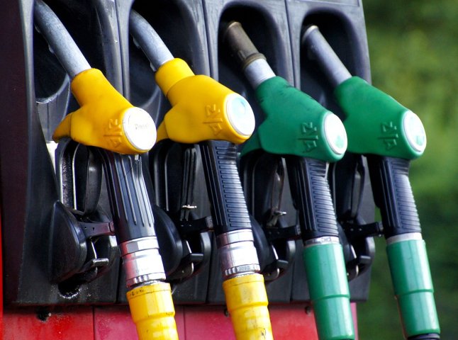 З 1 липня прогнозують подорожчання пального: скільки буде коштувати бензин, дизель та автогаз