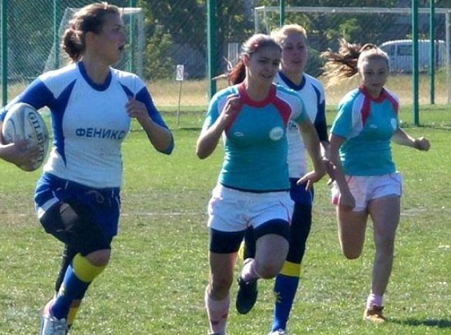Ужгородські дівчата здобули бронзу чемпіонату України з регбі