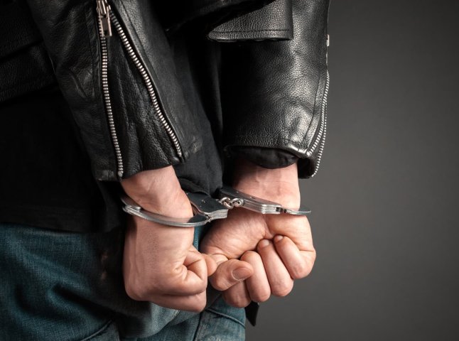 На Мукачівщині обрали запобіжні заходи підозрюваним у наркоторгівлі