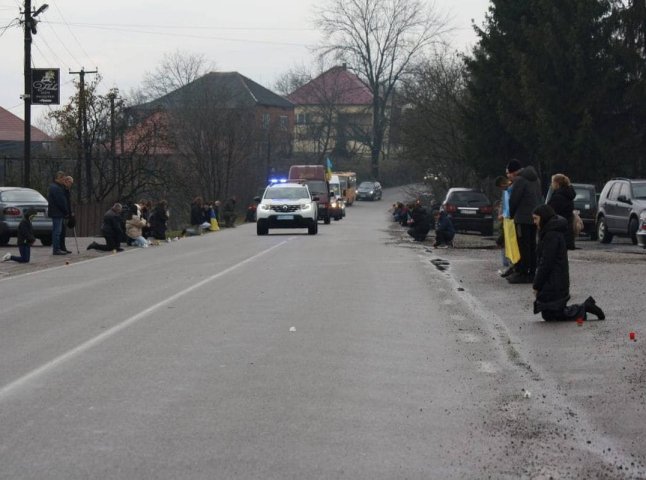 У Закарпатській області поховали 33-річного військового