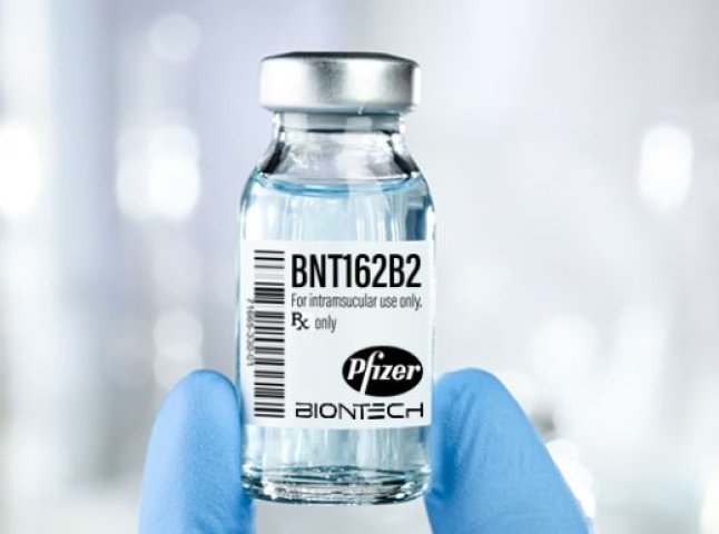 Вакцина Pfizer відтепер доступна для всіх охочих українців