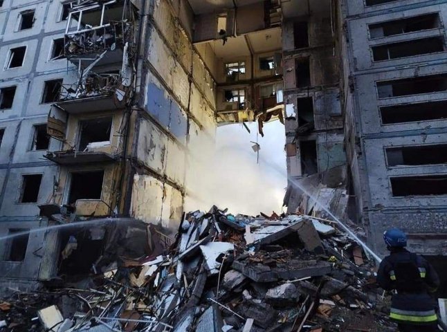 Окупанти поцілили ракетами по Запоріжжю: щонайменше 17 осіб загинуло