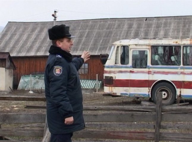 У Великому Бичкові правоохоронці влаштували нічну облаву на крадіїв (ФОТО)