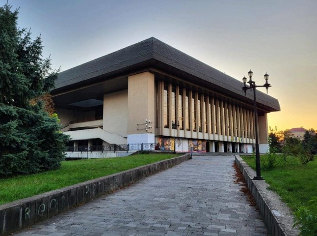 Закарпатський драмтеатр отримав грант на особливий проєкт