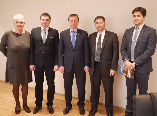 Представники Посольства США в Україні зустрілись з міським головою Ужгорода Богданом Андріївим