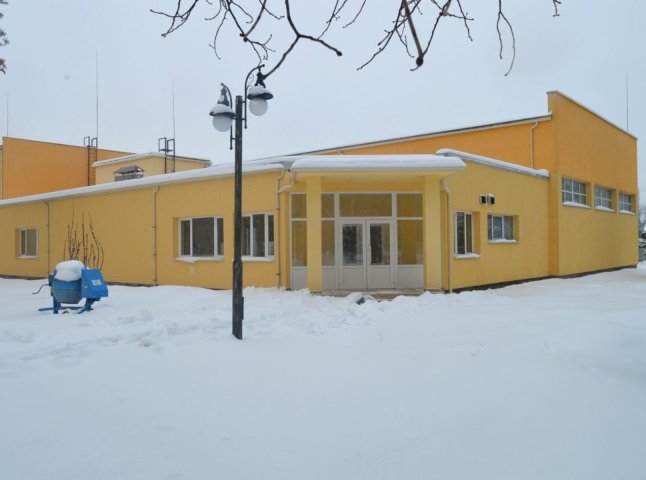В Ужгородській школі-інтернаті добудовують сучасний спорткомплекс