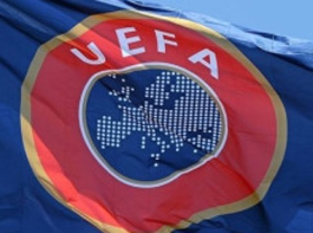 УЄФА не втручатиметься у політичні справи України