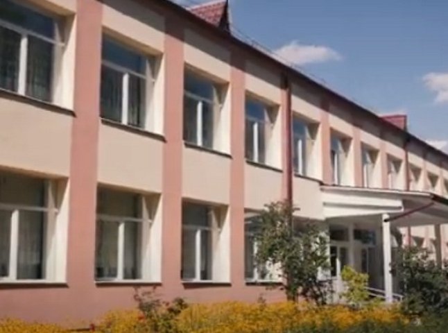 Депутат звітує: Зняцівська школа готова до початку навчального року
