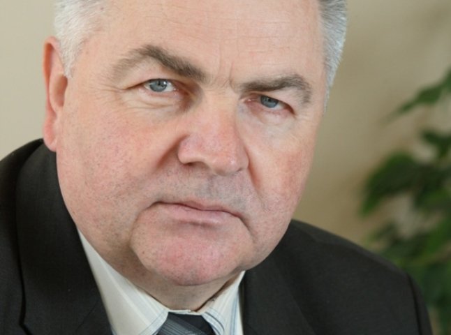 Перший заступник голови Закарпатської облради написав заяву про звільнення