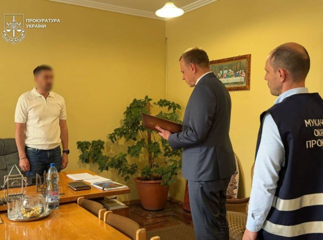 Зловживання на понад 9,5 мільйона викрили в лікарні на Закарпатті