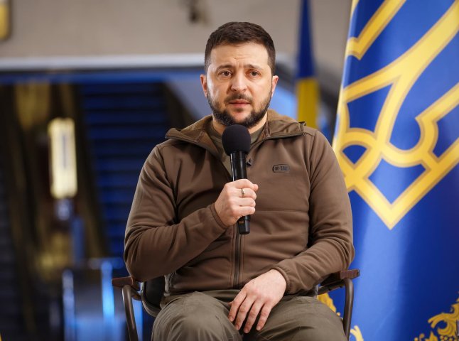 Зеленський підписав два закони про мобілізацію, які зачеплять багатьох українців