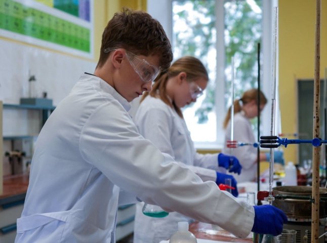 Закарпатський школяр стане лідером збірної України на Всесвітній олімпіаді