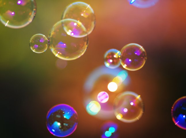 Дути бульбашки не тільки дитяча справа (ВІДЕО)