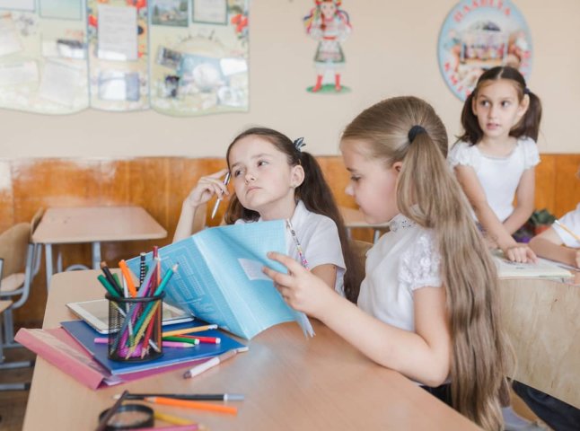 Нововведення з 1 вересня у всіх школах: які зміни будуть для учнів та вчителів Нововведення з 1 вересня у всіх школах: які зміни будуть для учнів та вчителів