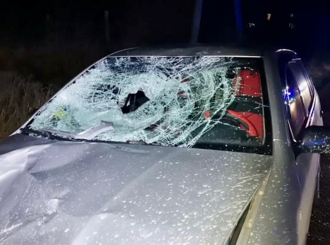 Трагедія на Новий рік у Закарпатті: під колесами автівки загинув пішохід