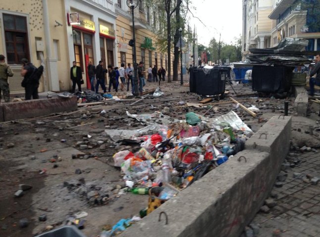 Під час кривавих сутичок в Одесі загинуло 37 людей, більше 200 поранено