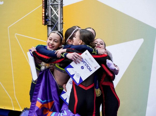 Чемпіонат України з черліденгу серед дорослих, юніорів та юнаків відбувся в Ужгороді