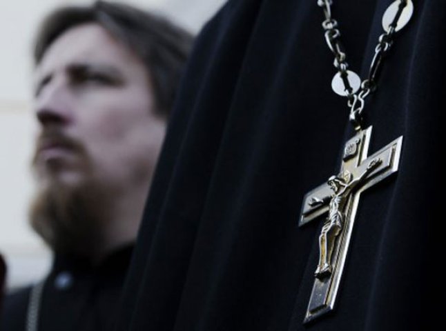 На Іршавщині затримали колишнього священика, який знущався над своєю сім’єю 