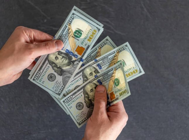 Що буде з курсом долара у перший тиждень вересня: банкір озвучив прогноз