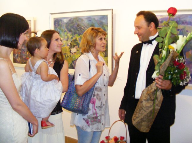 Мукачівський художник своє день народження відсвяткував виставкою в Ужгороді (ФОТОРЕПОРТАЖ)