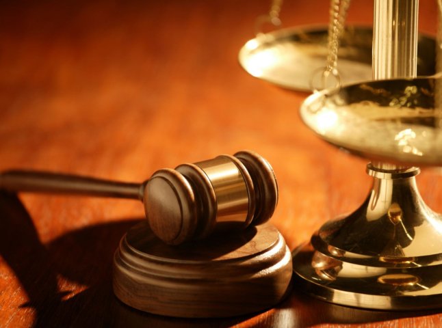 Прокуратура через суд вимагає визнати недійсним рішення Берегівської міськради