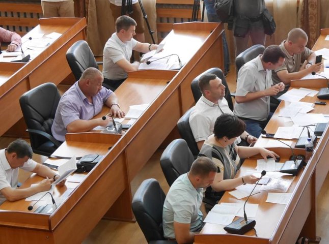 Ужгородські депутати передали поліції Закарпаття чотири нежитлові приміщення