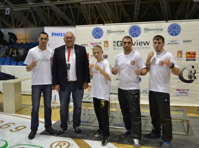 Закарпатські кікбоксери досягли успіху на Кубку світу серед юнаків в Угорщині