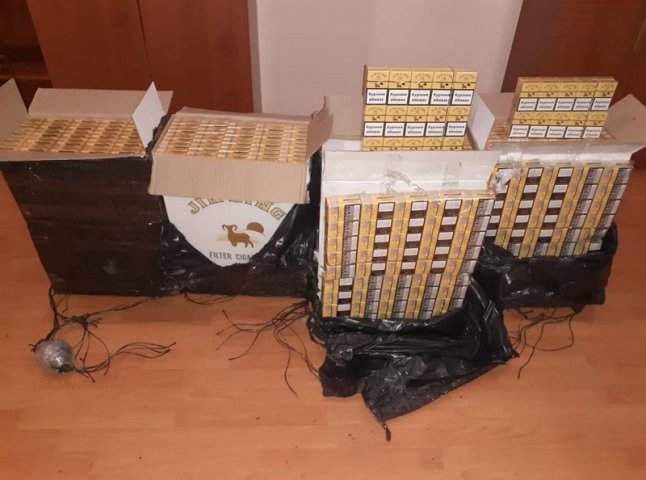 Прикордонники завадили контрабандистам переправити цигарки до Румунії