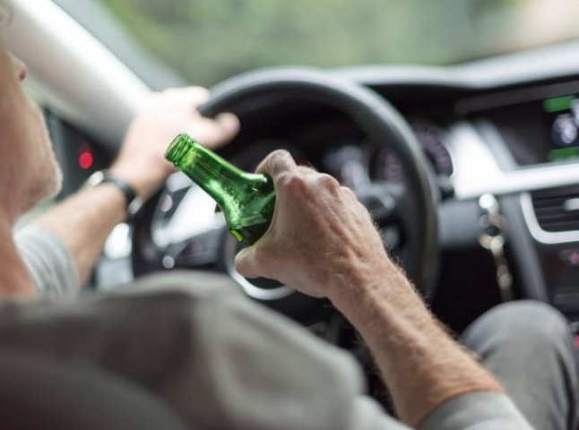 Поліція затримала п’яного водія, якого суд уже позбавив права керування автомобілем